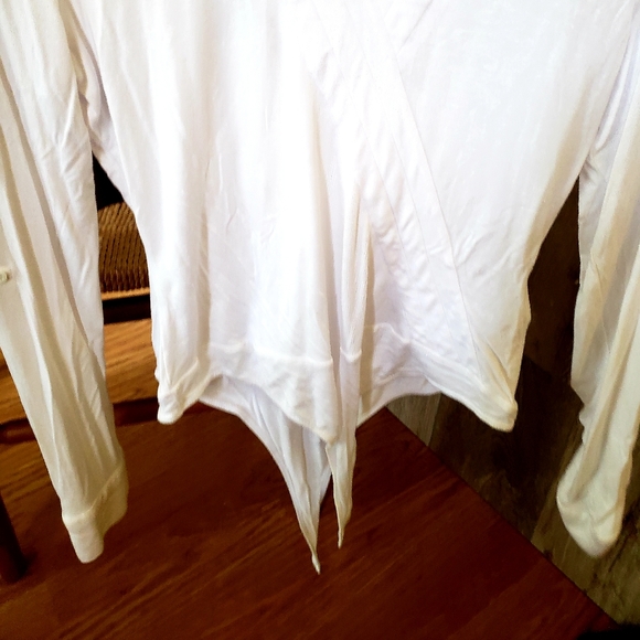 VENUS White V neck Collared Bodysuit Onesie - Picture 5 of 5